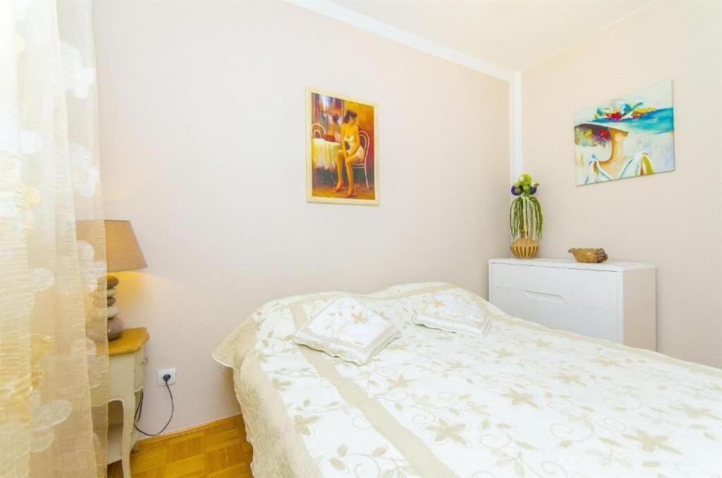 Apartments Nives Trogir Kültér fotó