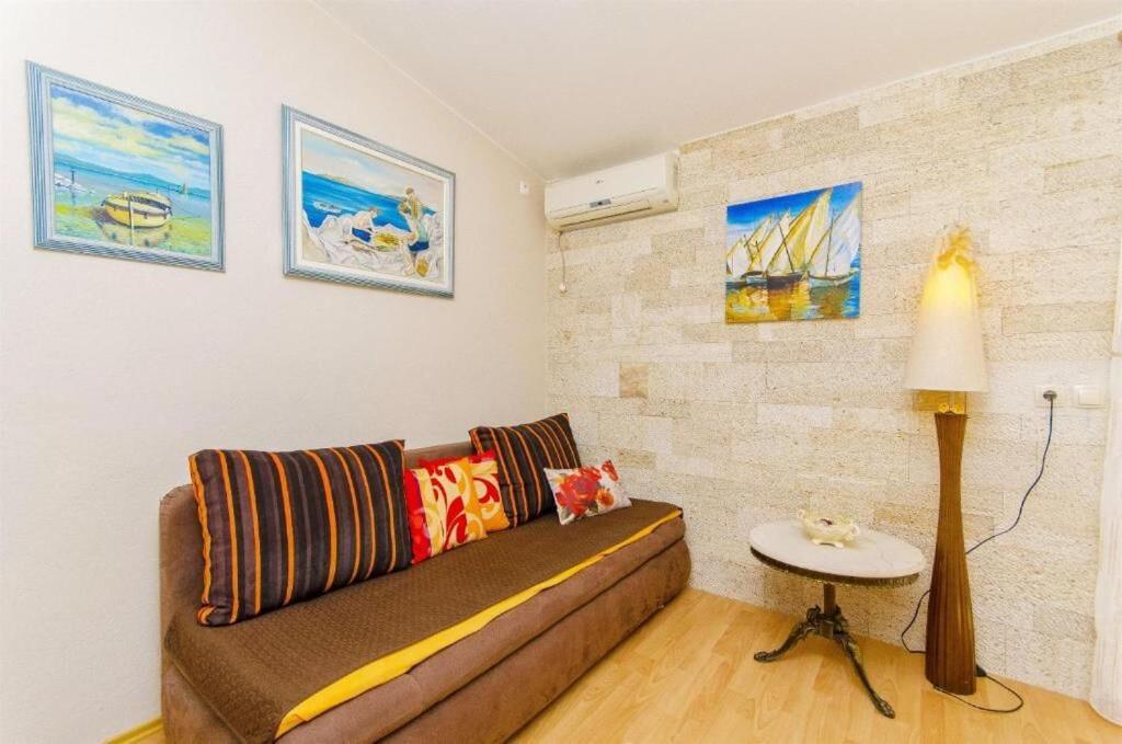 Apartments Nives Trogir Kültér fotó