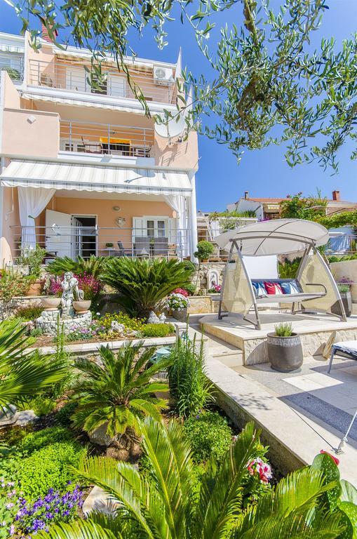 Apartments Nives Trogir Kültér fotó