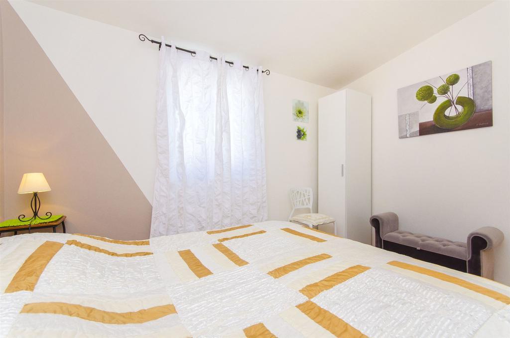 Apartments Nives Trogir Kültér fotó