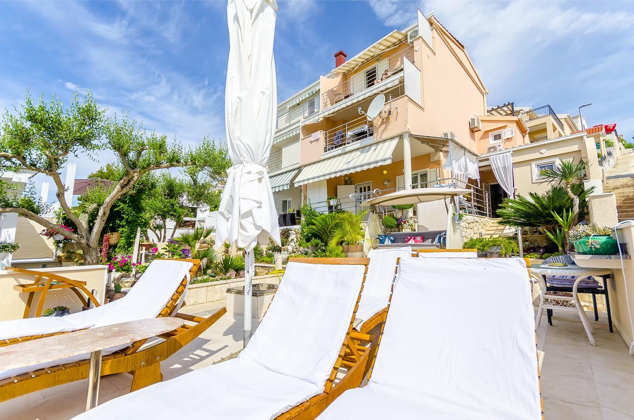 Apartments Nives Trogir Kültér fotó